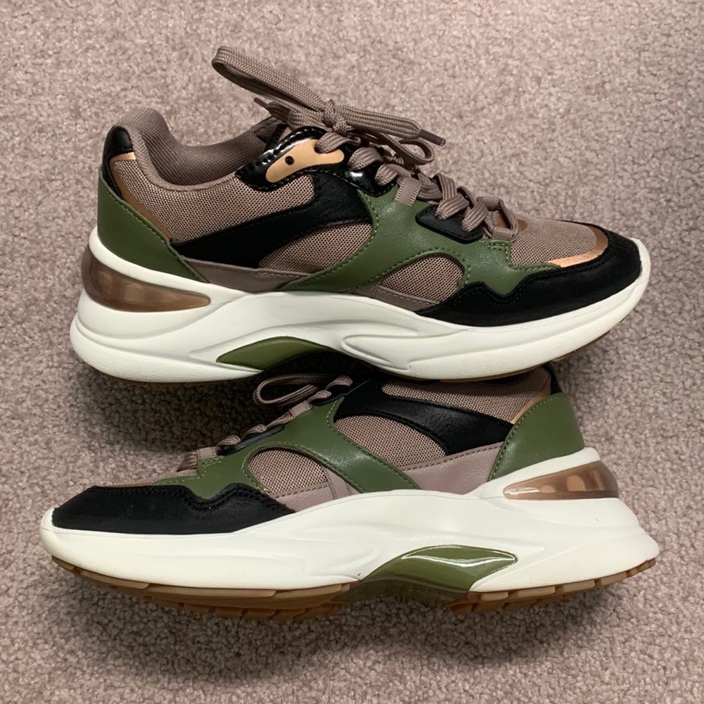 ALDO | Createv2 Dad Sneaker with Jogger sole - Size 7.5